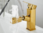 Brass 360°rotate Golden Pull Out Hotel Basin Faucet Tap